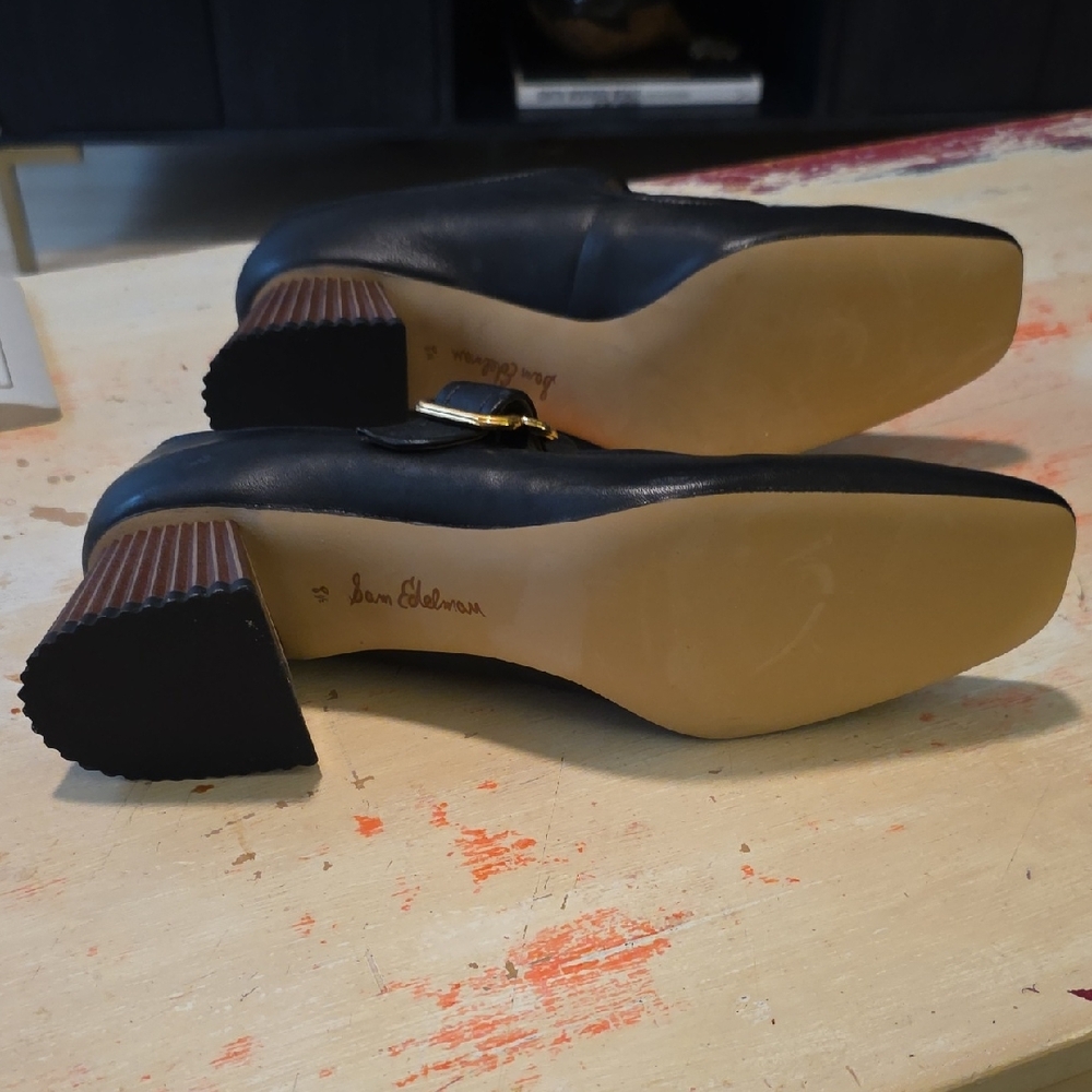 Sam Edelman Black Mary Jane Heels with Gold Buckle - Picture 8 of 9